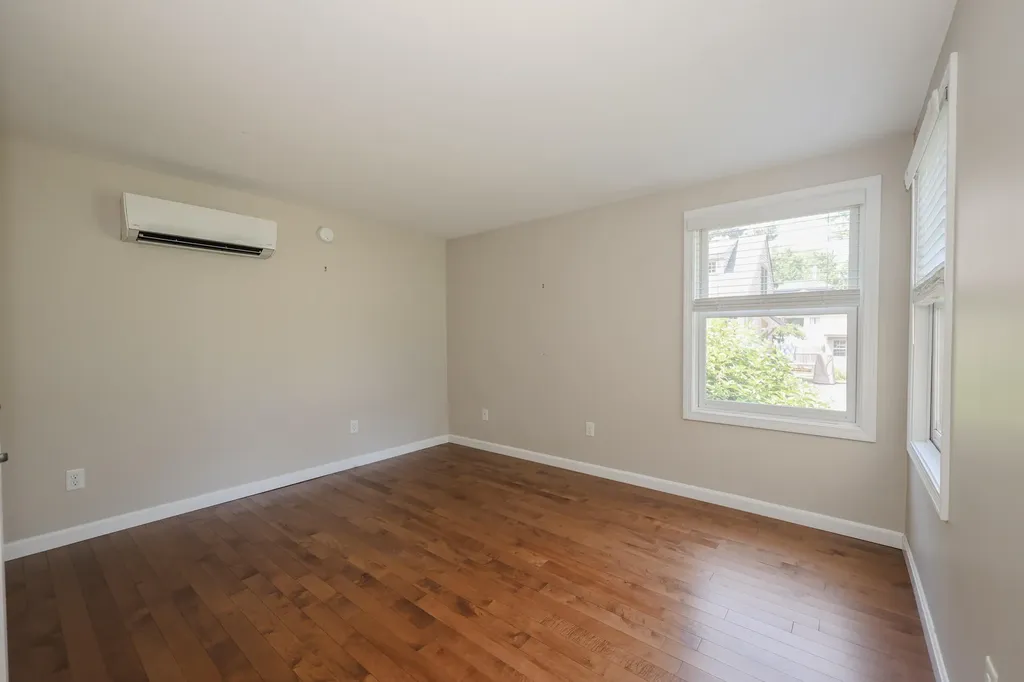 15 Oak Street Kennebunkport ME 04046