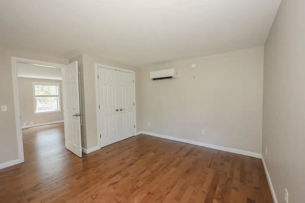 15 Oak Street Kennebunkport ME 04046