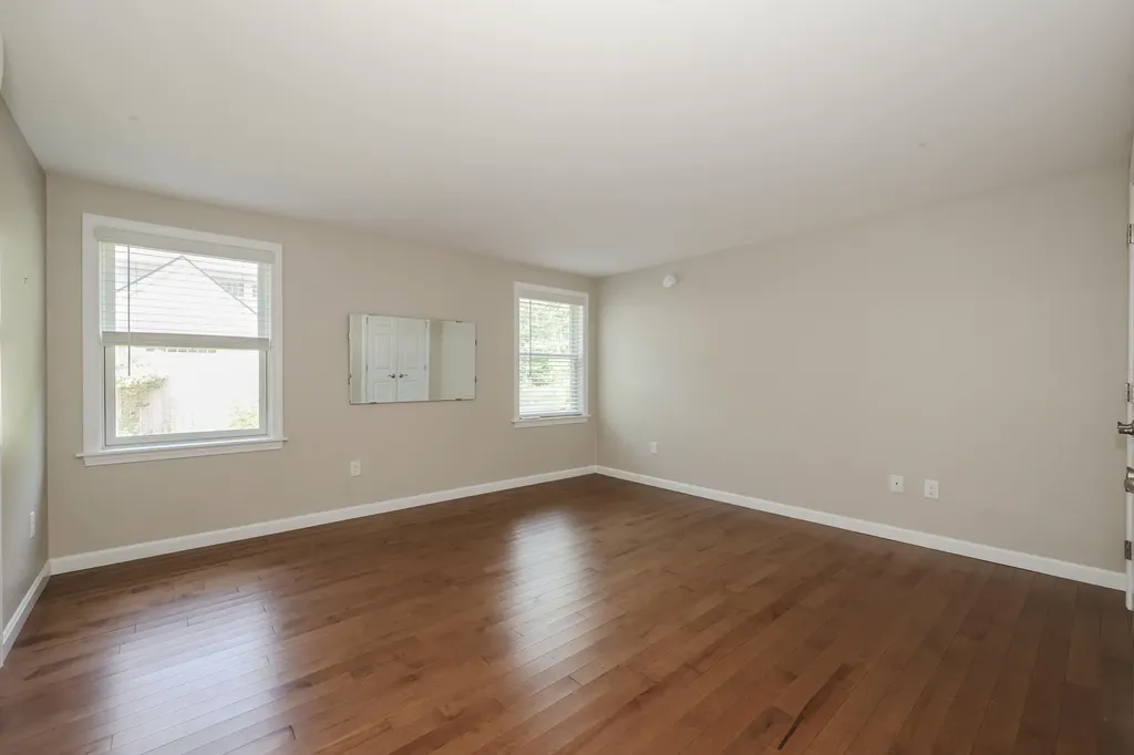 15 Oak Street Kennebunkport ME 04046