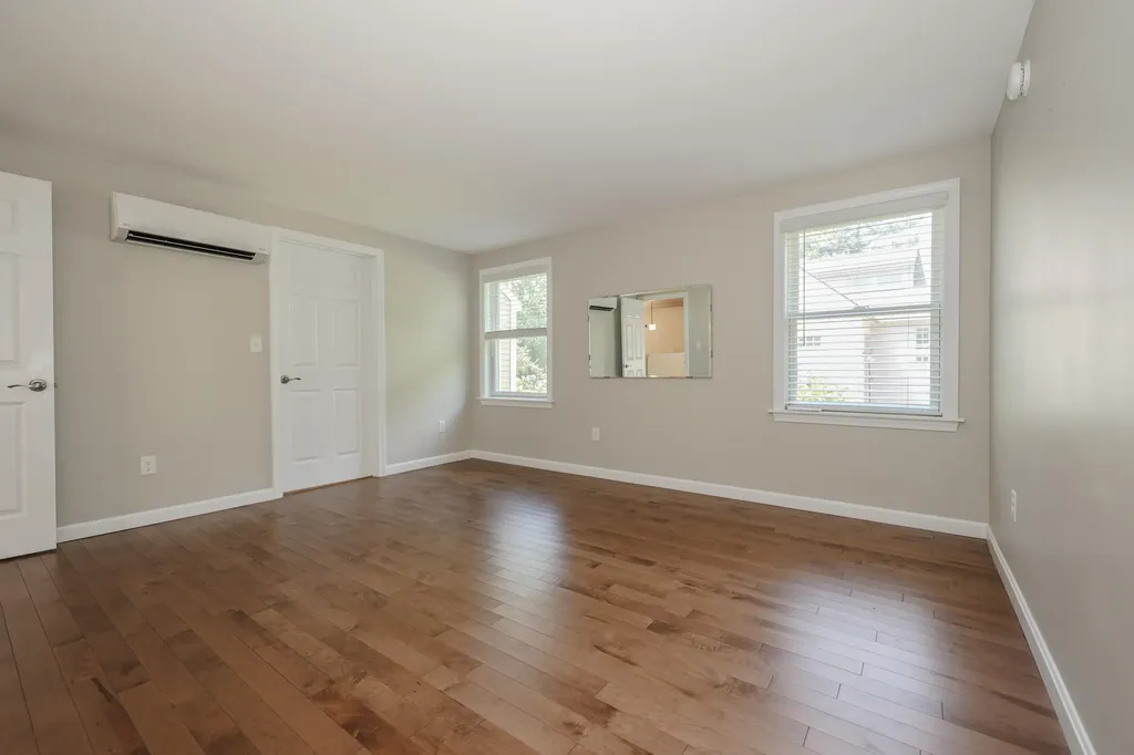 15 Oak Street Kennebunkport ME 04046