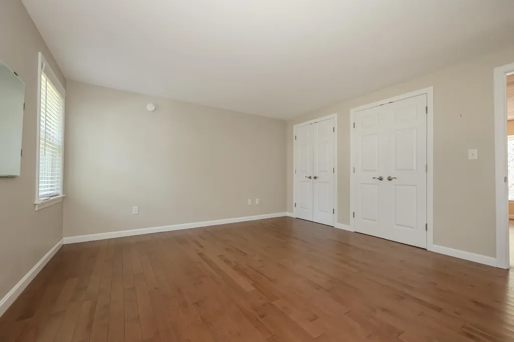15 Oak Street Kennebunkport ME 04046