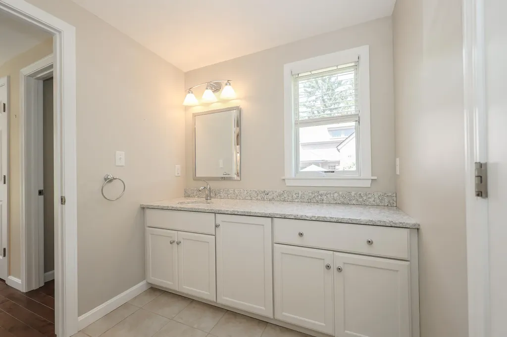 15 Oak Street Kennebunkport ME 04046