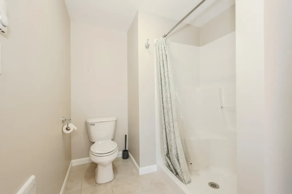15 Oak Street Kennebunkport ME 04046
