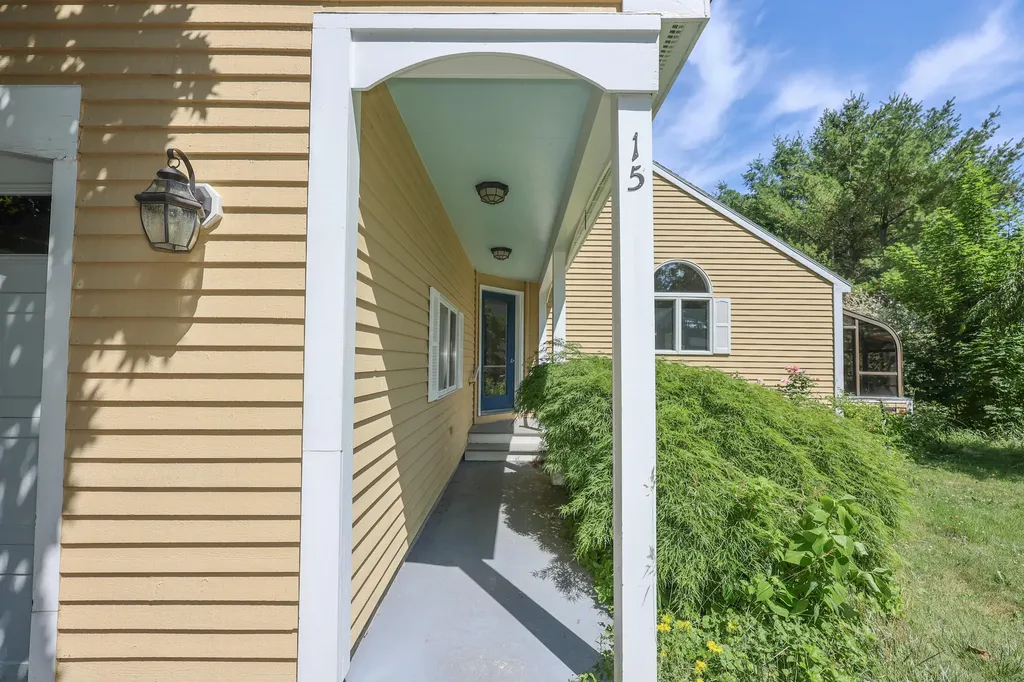 15 Oak Street Kennebunkport ME 04046