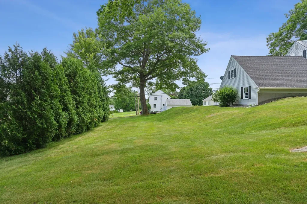 71 Central Street Hallowell ME 04347
