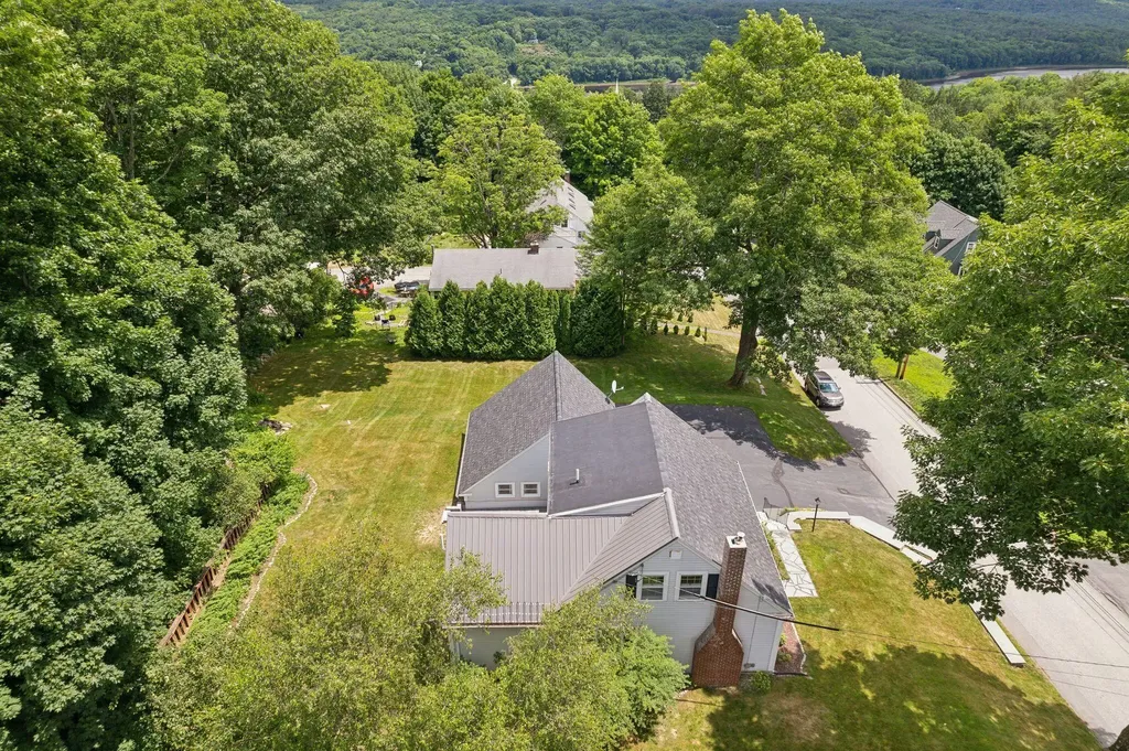 71 Central Street Hallowell ME 04347
