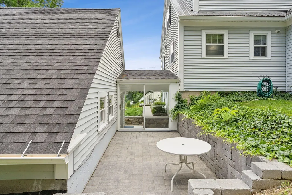71 Central Street Hallowell ME 04347