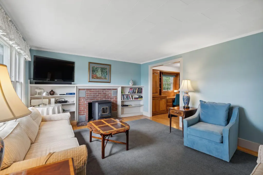 71 Central Street Hallowell ME 04347