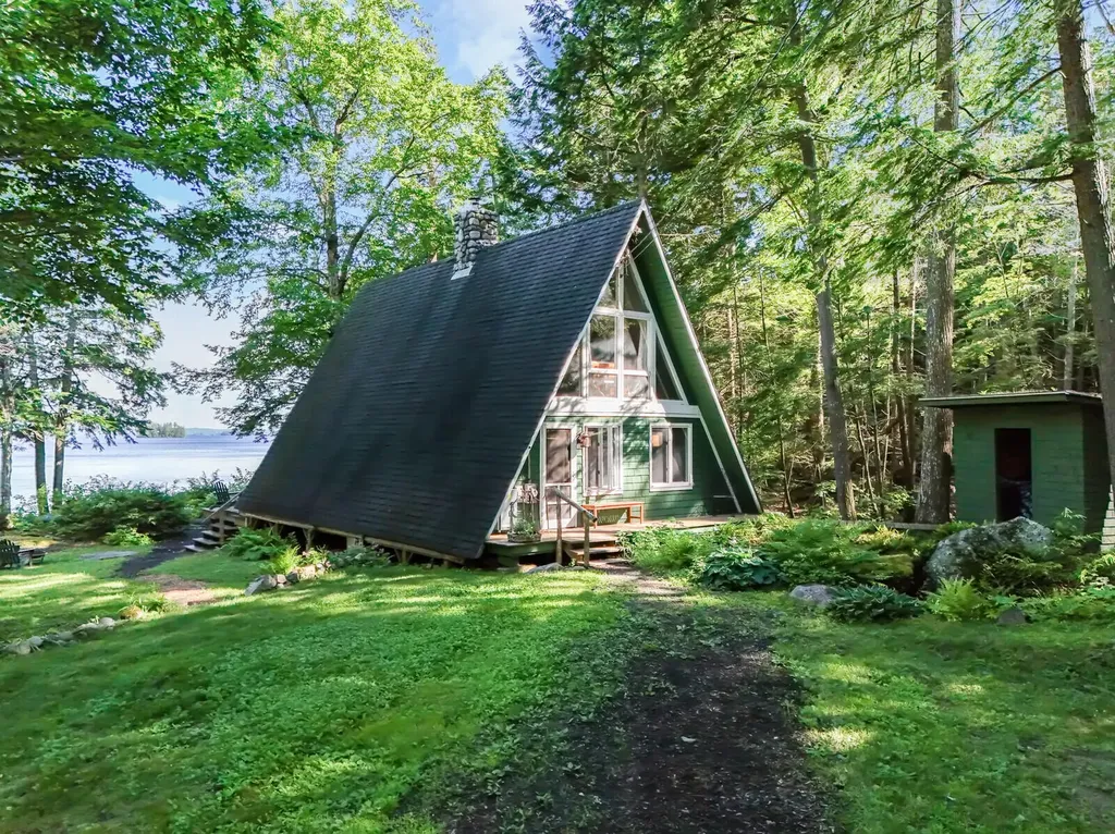 240 Starbird Lane Rome ME 04963