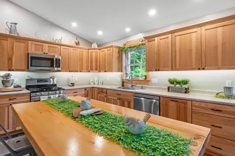 154 Rockwood Estates West Gardiner ME 04345