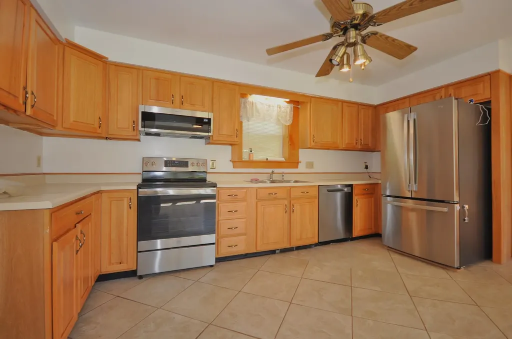 266 Lebanon Road Winterport ME 04496