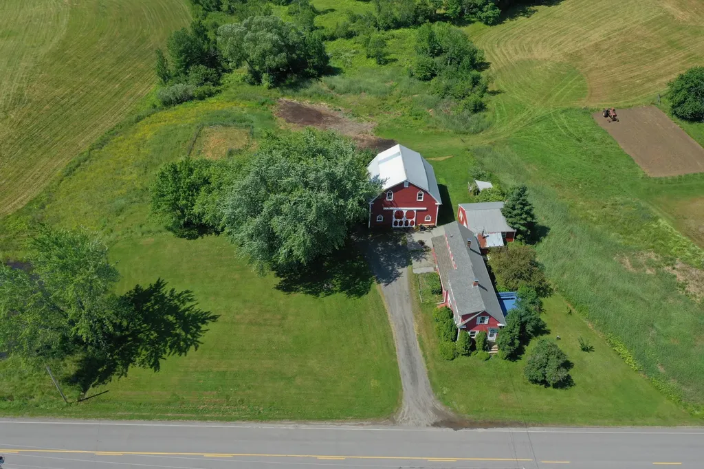 266 Lebanon Road Winterport ME 04496