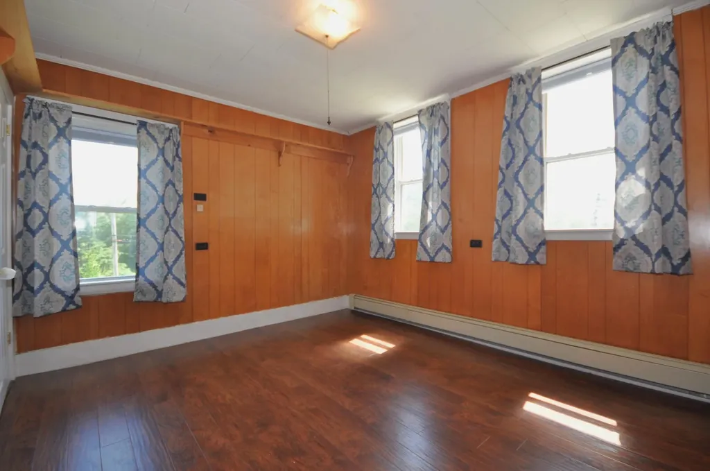 266 Lebanon Road Winterport ME 04496