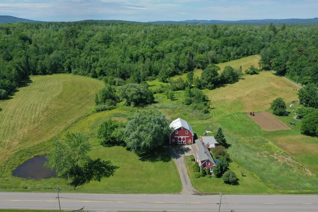 266 Lebanon Road Winterport ME 04496