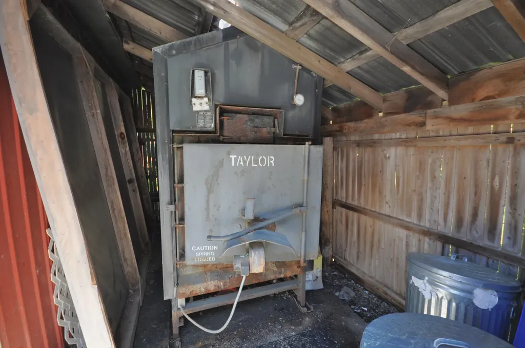 266 Lebanon Road Winterport ME 04496