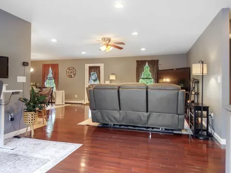 33 Rowe Lane Oakland ME 04963