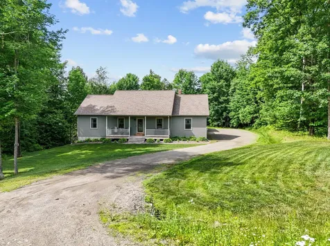 33 Rowe Lane Oakland ME 04963