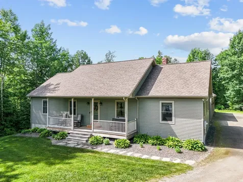 33 Rowe Lane Oakland ME 04963