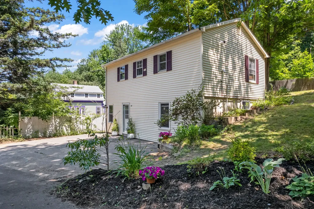 36 Old Mill Road South Berwick ME 03908