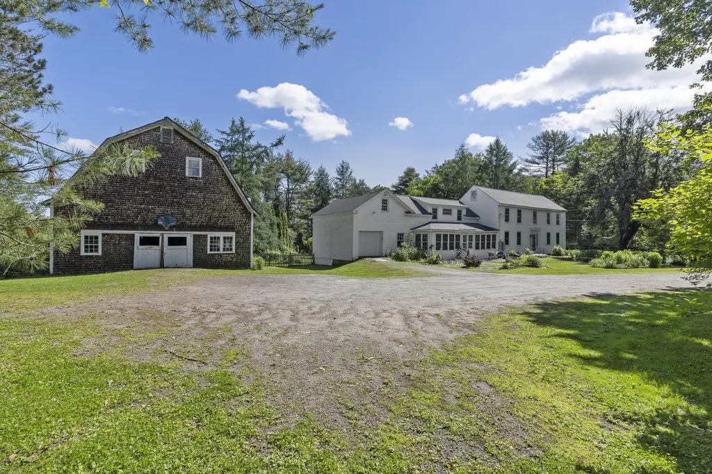 29 Merryman Lane Brunswick ME 04011