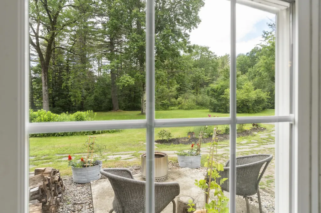 29 Merryman Lane Brunswick ME 04011
