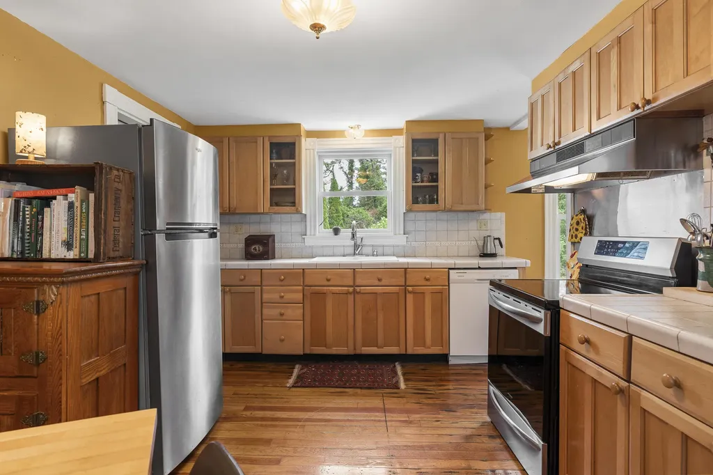 29 Merryman Lane Brunswick ME 04011