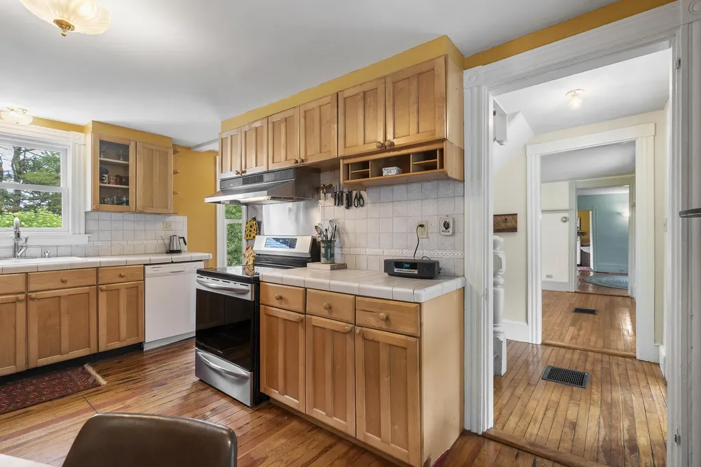 29 Merryman Lane Brunswick ME 04011