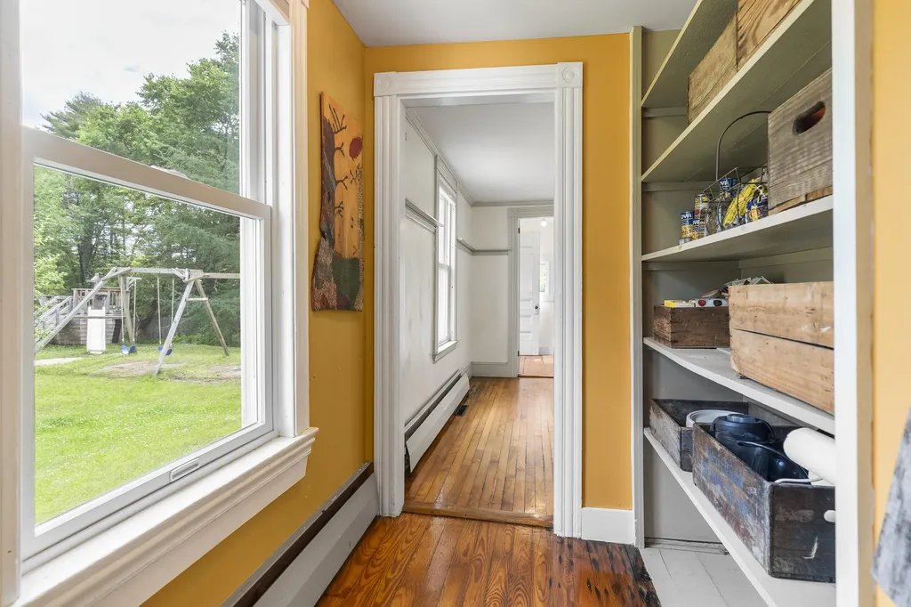 29 Merryman Lane Brunswick ME 04011