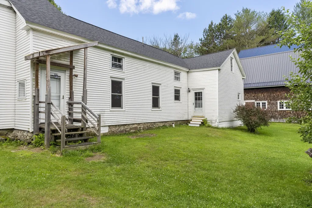 29 Merryman Lane Brunswick ME 04011