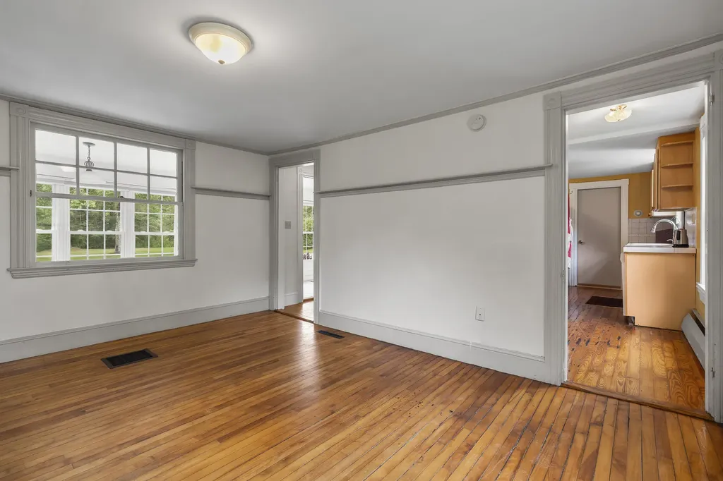 29 Merryman Lane Brunswick ME 04011