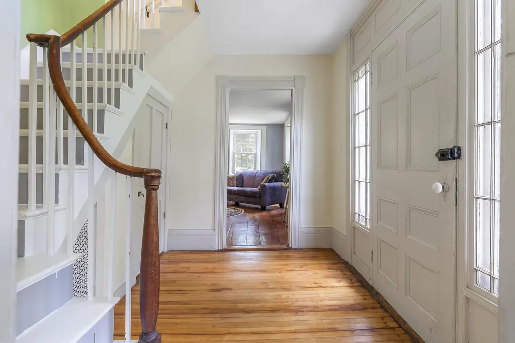 29 Merryman Lane Brunswick ME 04011