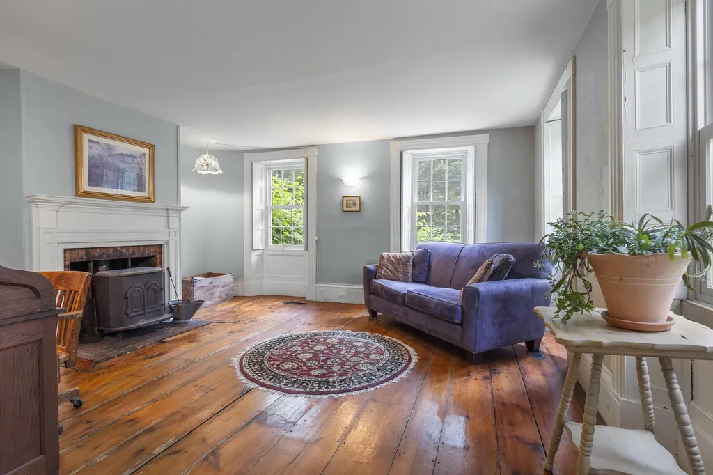 29 Merryman Lane Brunswick ME 04011