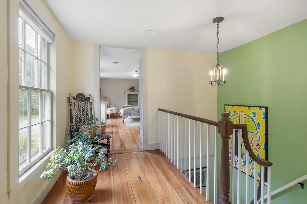 29 Merryman Lane Brunswick ME 04011