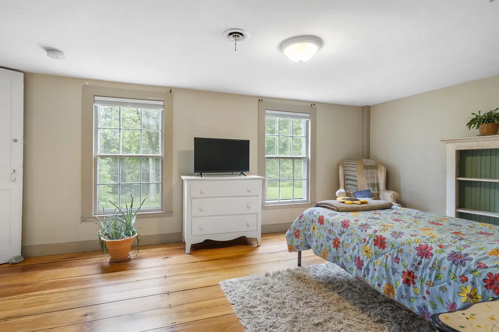 29 Merryman Lane Brunswick ME 04011