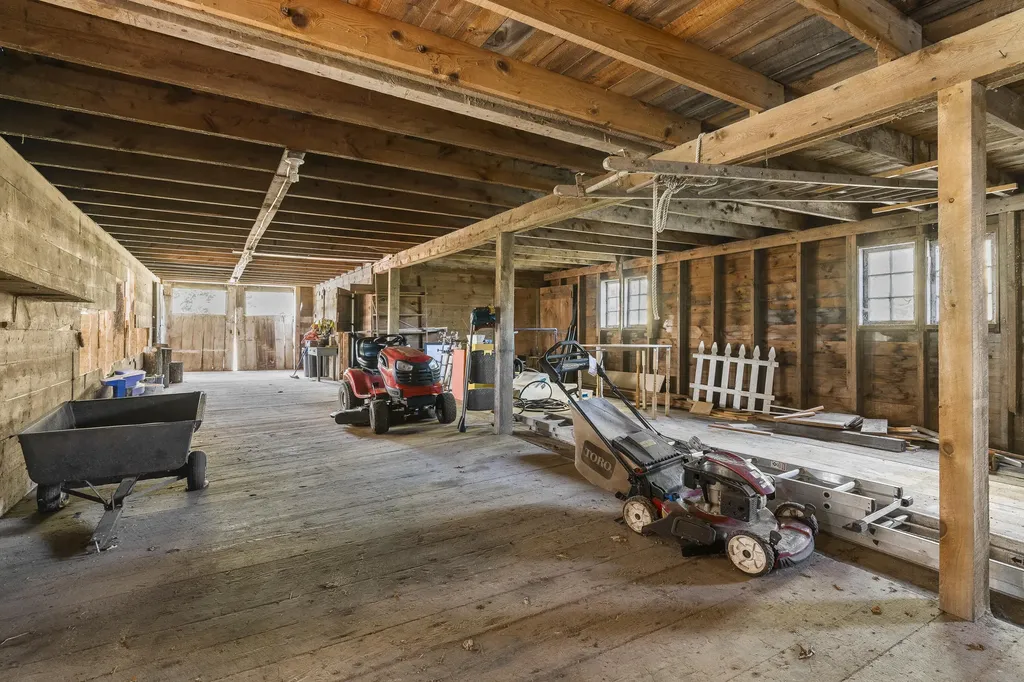 29 Merryman Lane Brunswick ME 04011