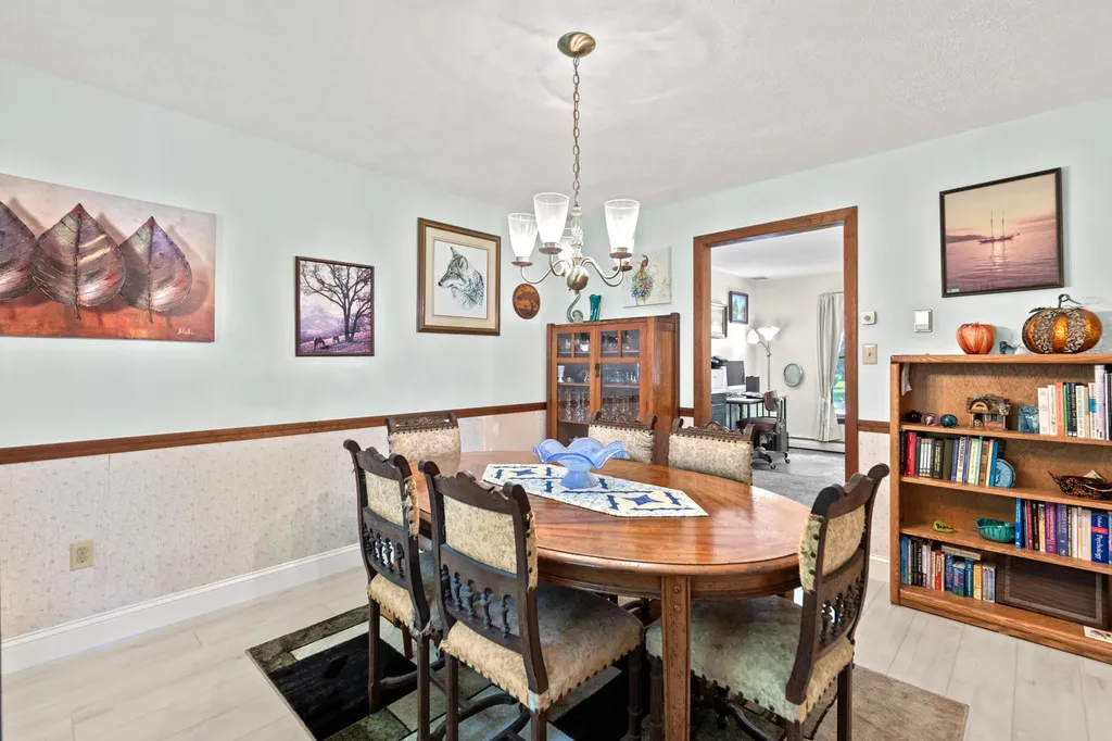 15 Cushnoc Lane Brunswick ME 04011