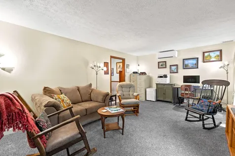 15 Cushnoc Lane Brunswick ME 04011