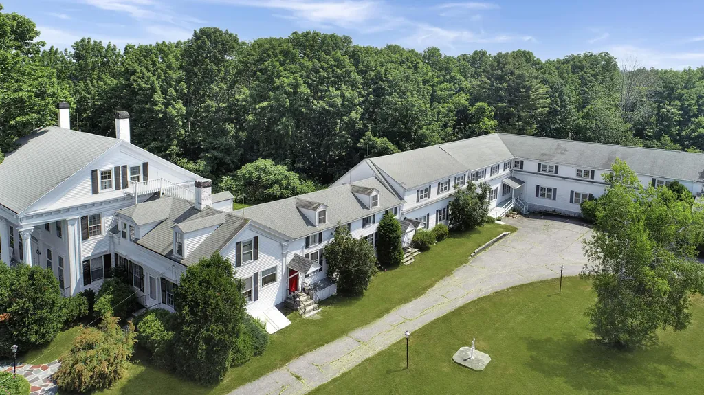220 Bristol Road Damariscotta ME 04543
