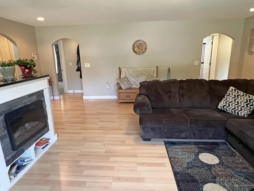 41 Grand View Road Ellsworth ME 04605