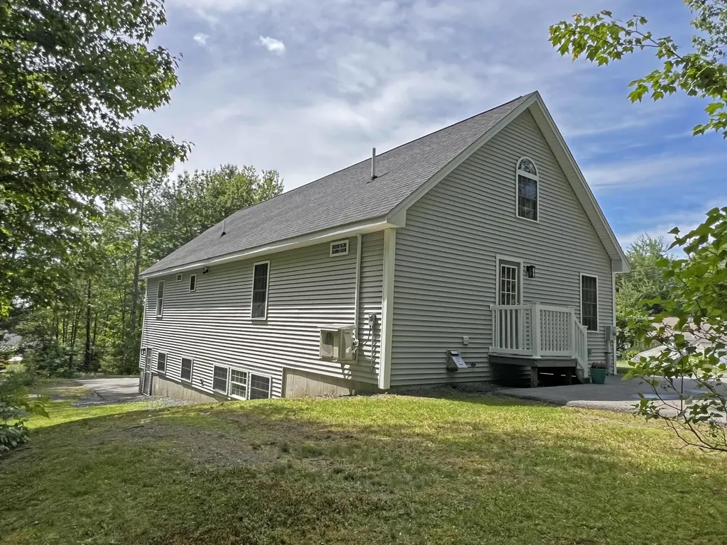 41 Grand View Road Ellsworth ME 04605