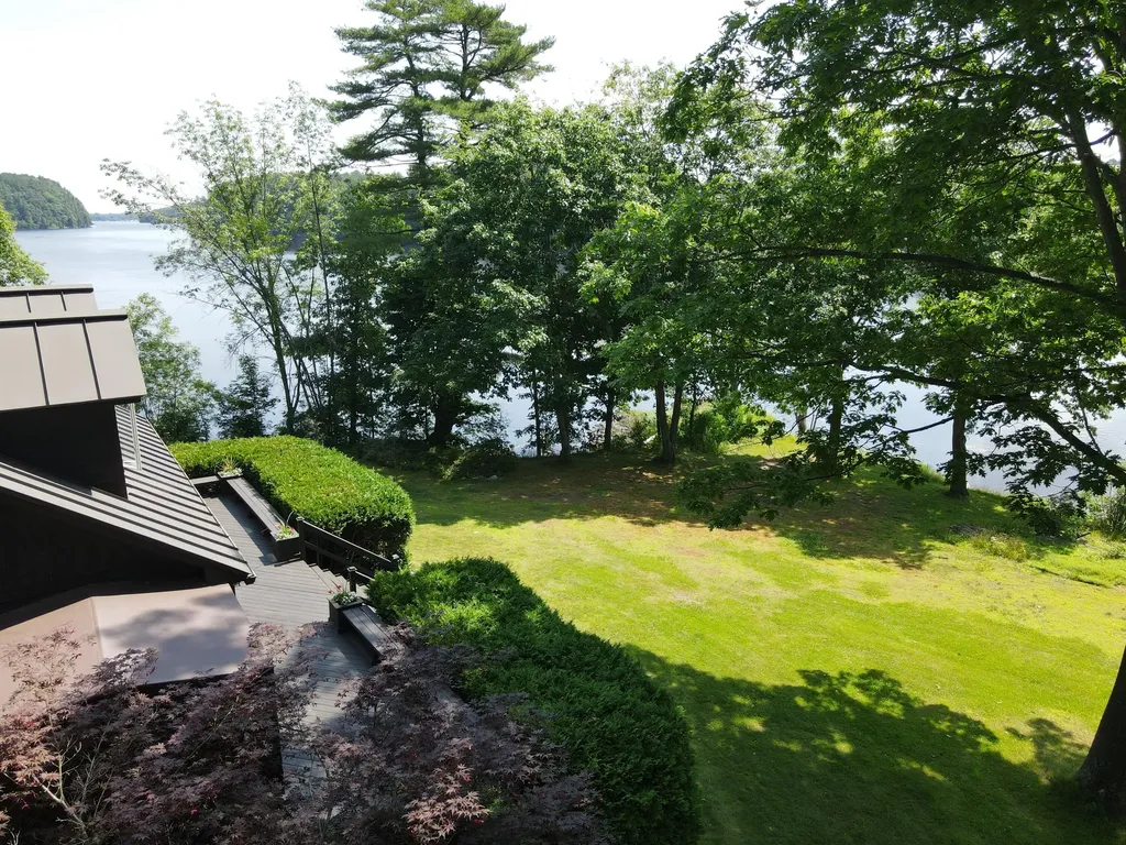 64 Cottage Street Hampden ME 04444