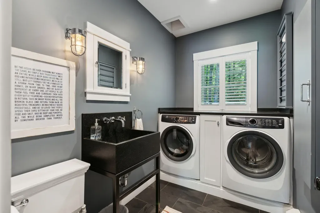 8 Running Brook Way Kennebunk ME 04043