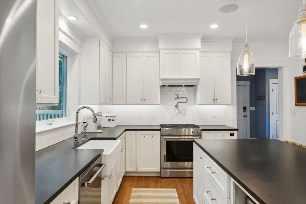 8 Running Brook Way Kennebunk ME 04043