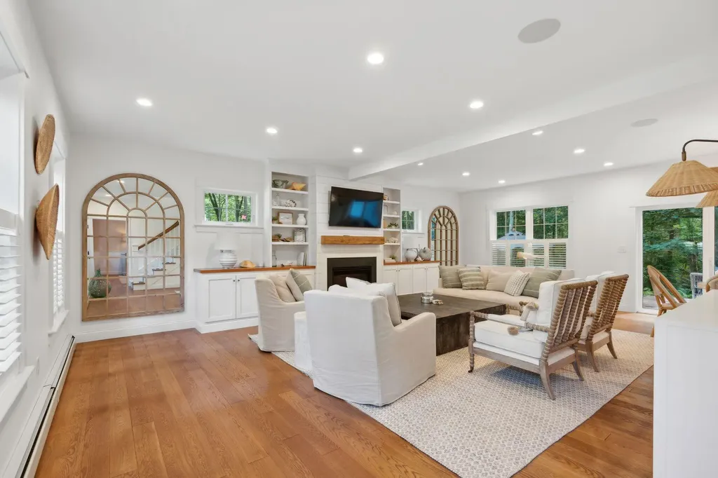 8 Running Brook Way Kennebunk ME 04043