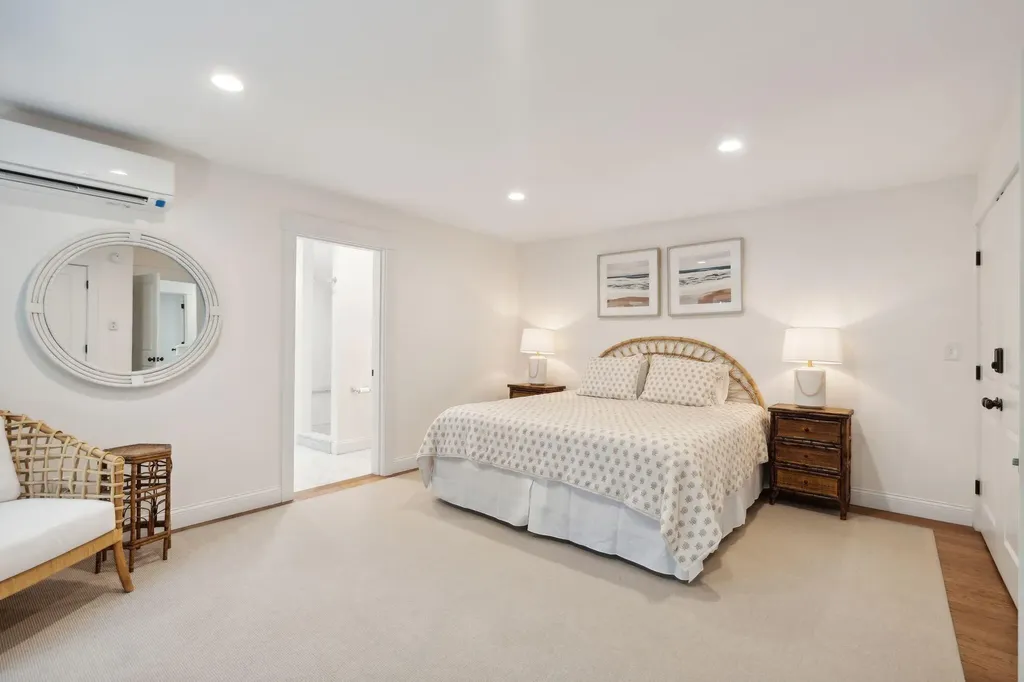 8 Running Brook Way Kennebunk ME 04043