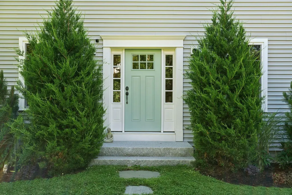 8 Running Brook Way Kennebunk ME 04043