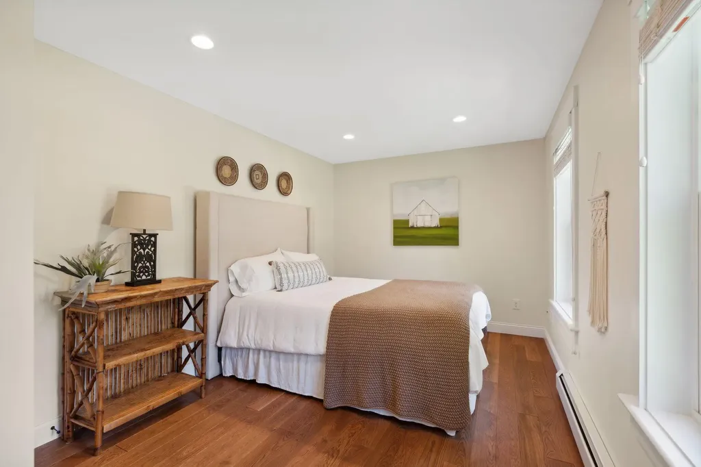 8 Running Brook Way Kennebunk ME 04043