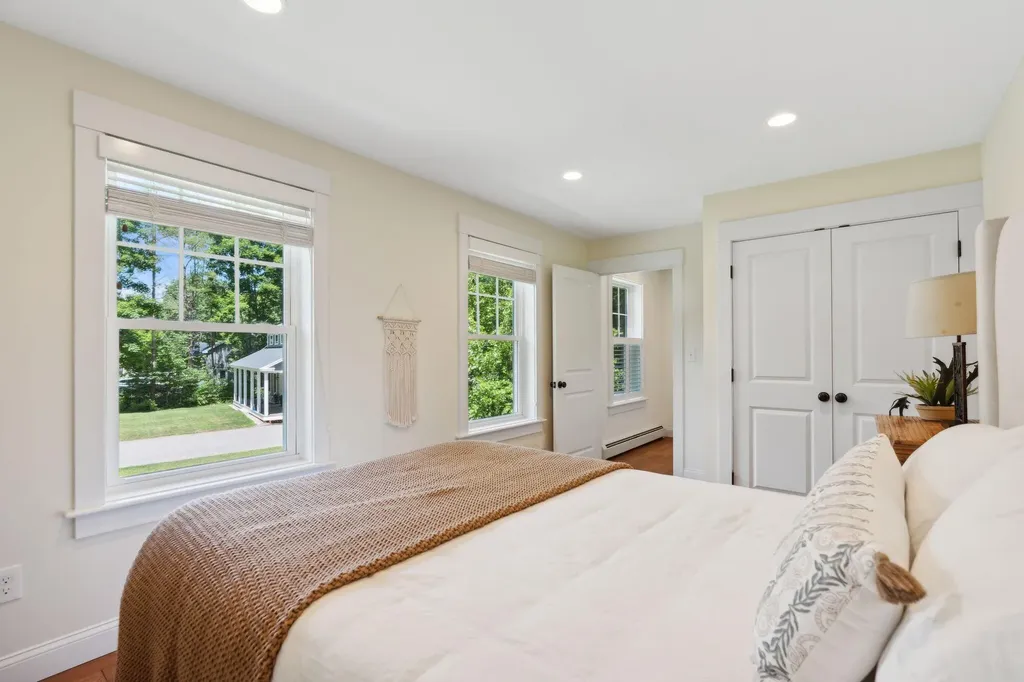 8 Running Brook Way Kennebunk ME 04043