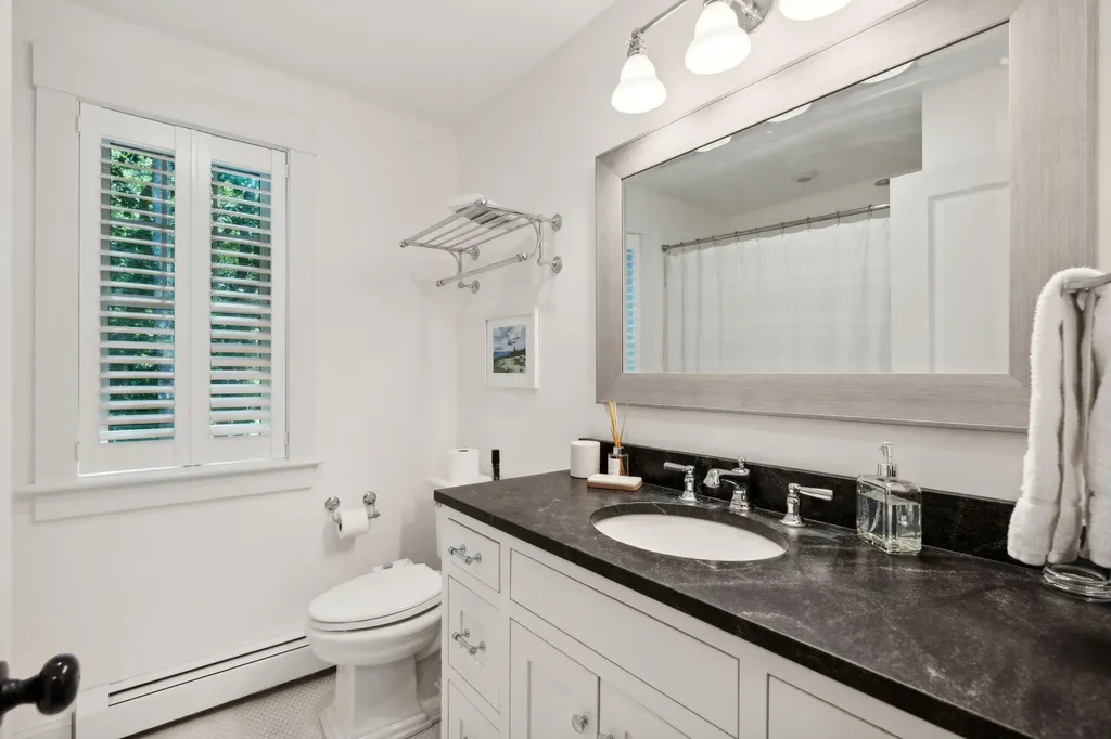 8 Running Brook Way Kennebunk ME 04043