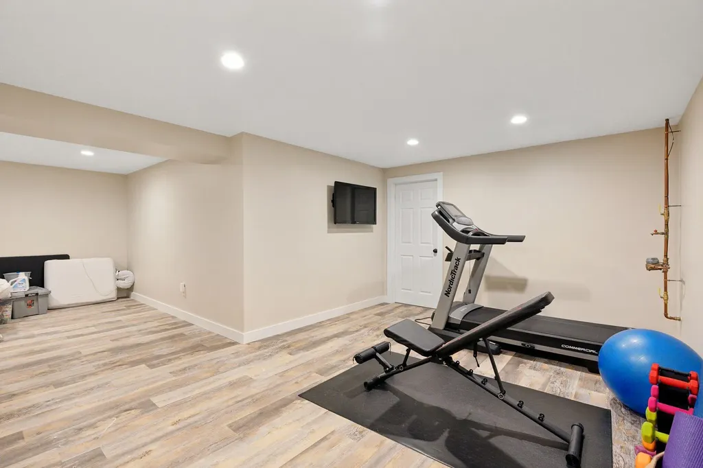 8 Running Brook Way Kennebunk ME 04043